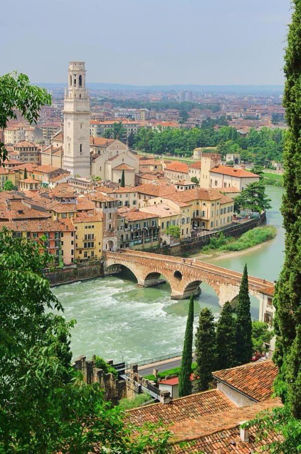 Appartamento Residenza Duomo Verona Esterno foto